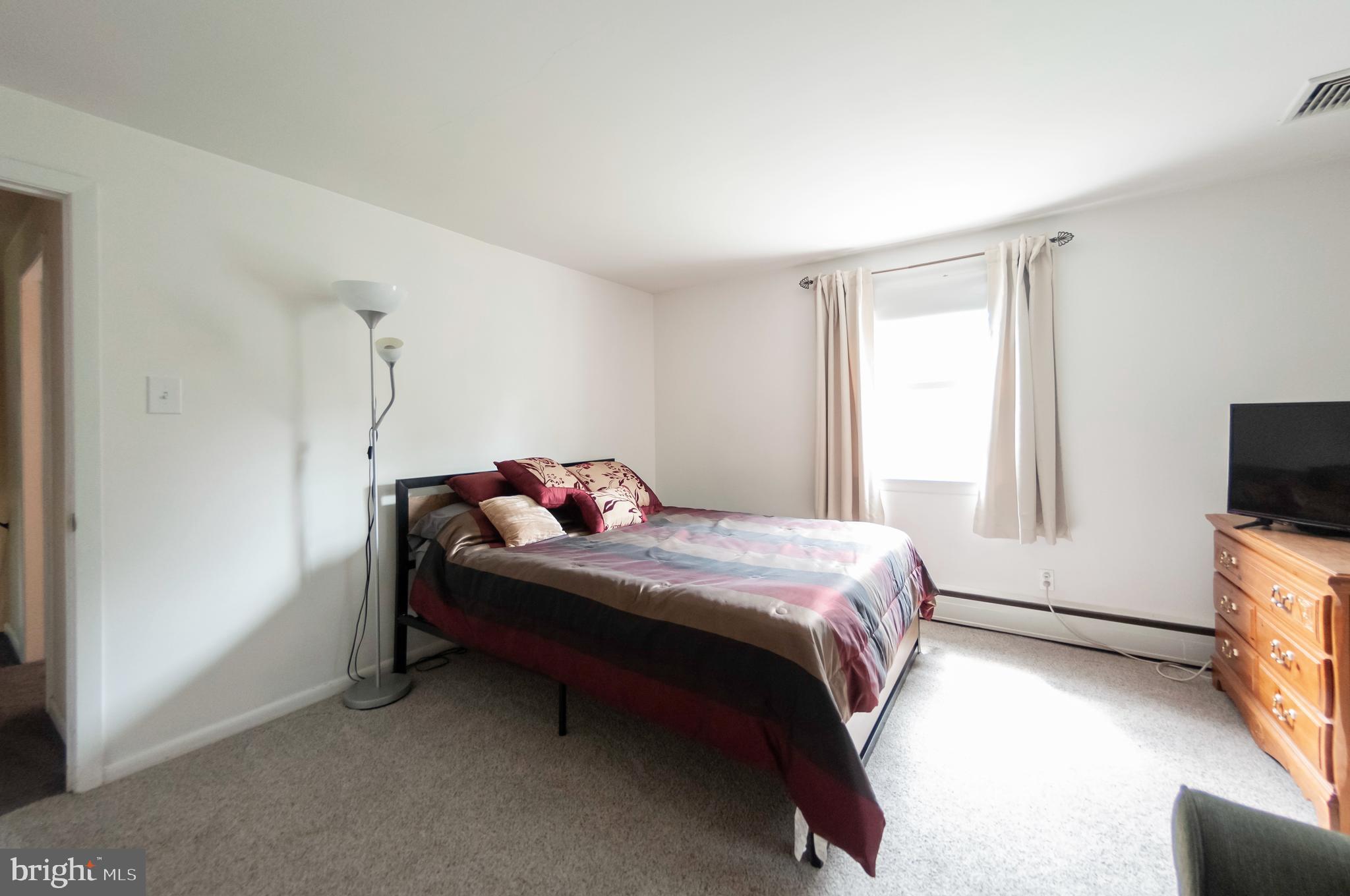 HUNTINGDON VALLEY - Residential