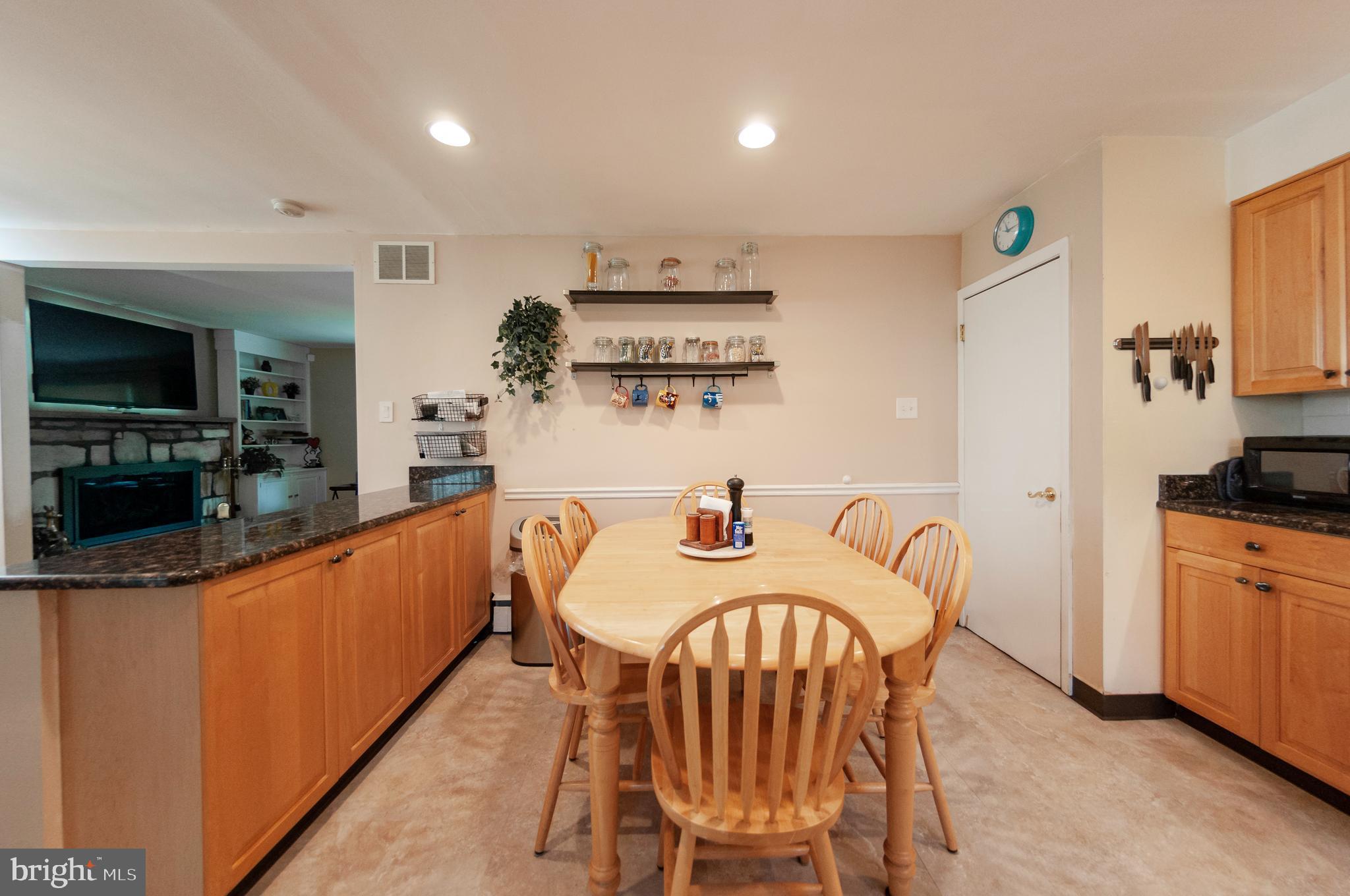 HUNTINGDON VALLEY - Residential