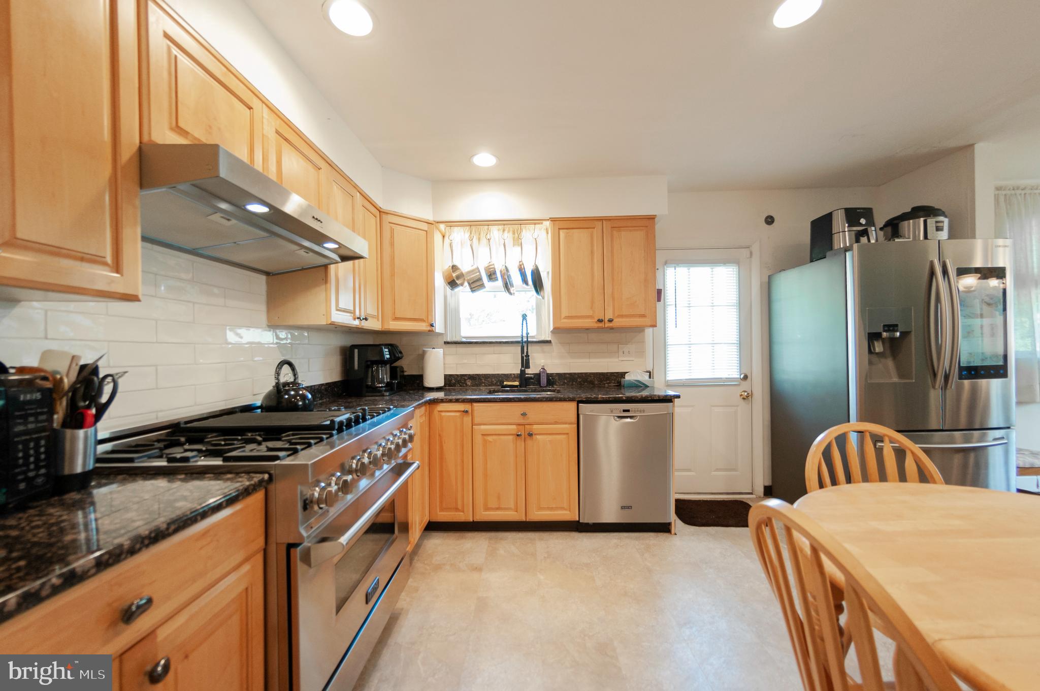 HUNTINGDON VALLEY - Residential