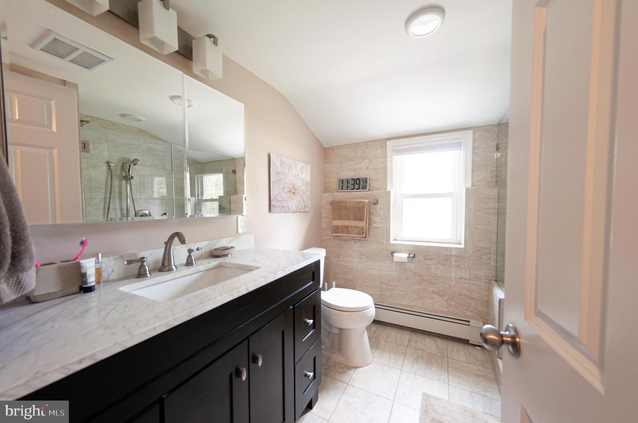 HUNTINGDON VALLEY - Residential