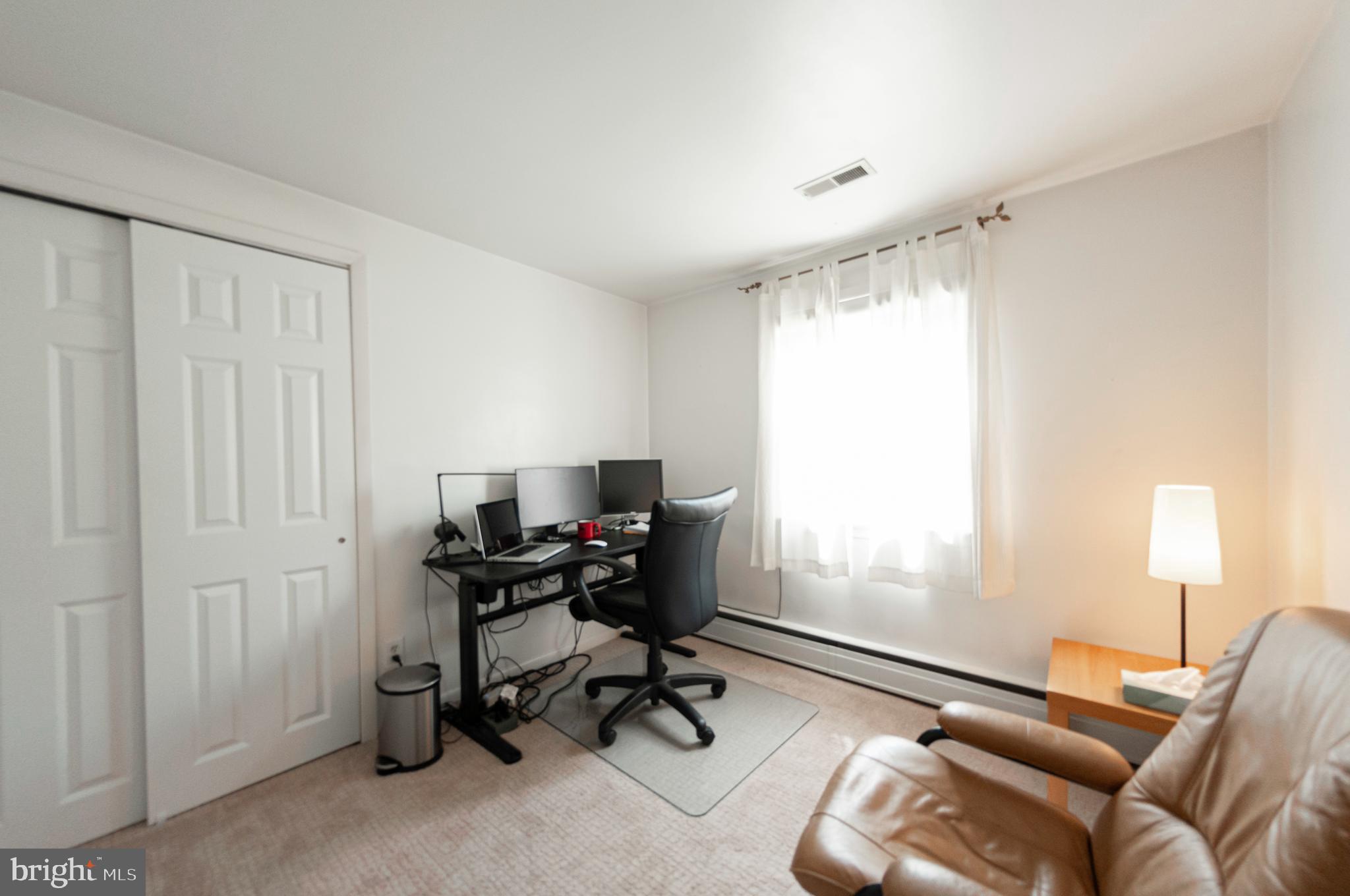 HUNTINGDON VALLEY - Residential