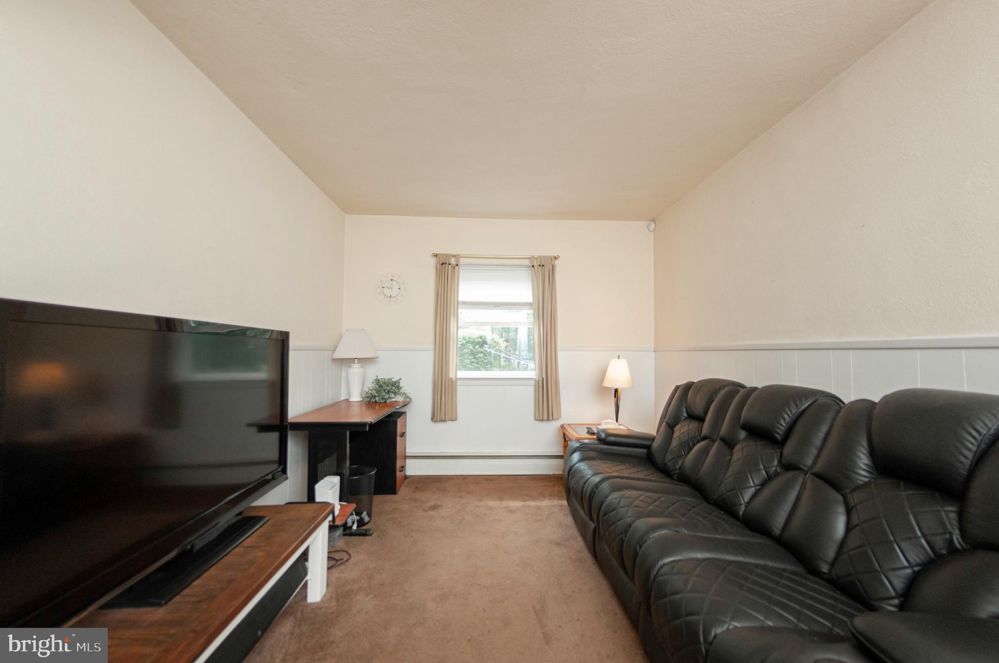 HUNTINGDON VALLEY - Residential