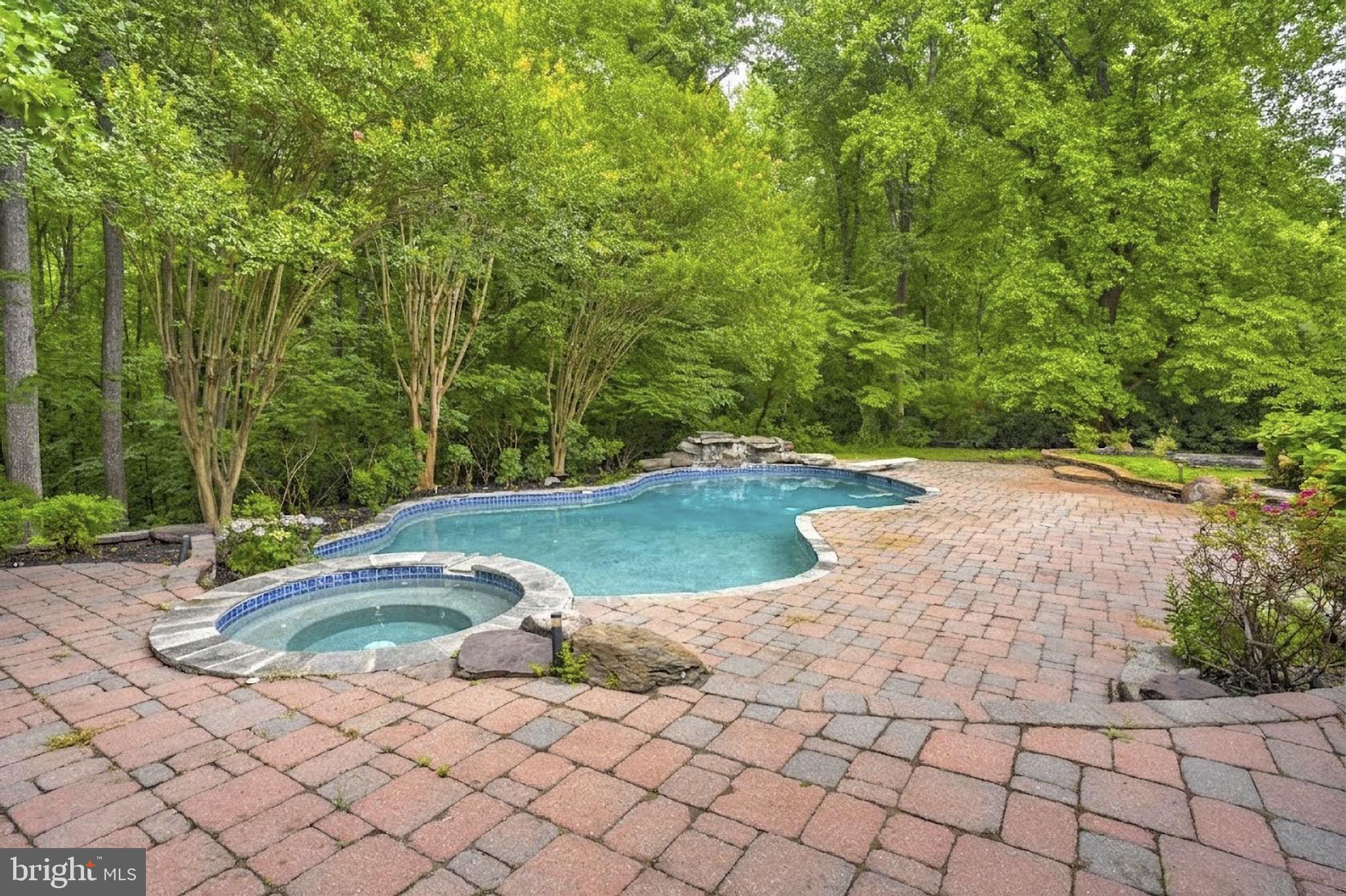 3404 BURGH LANE