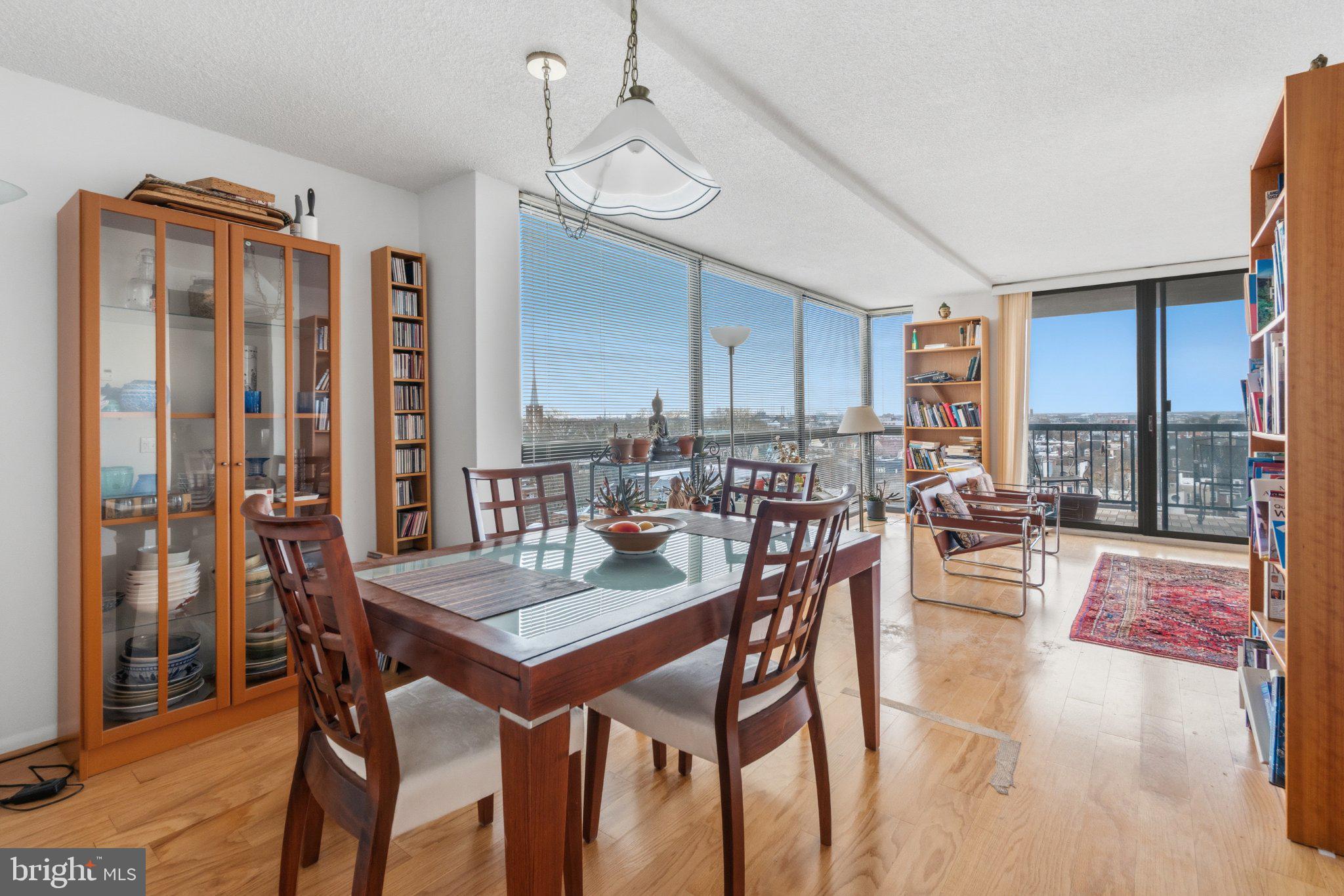 WASHINGTON SQ - Residential