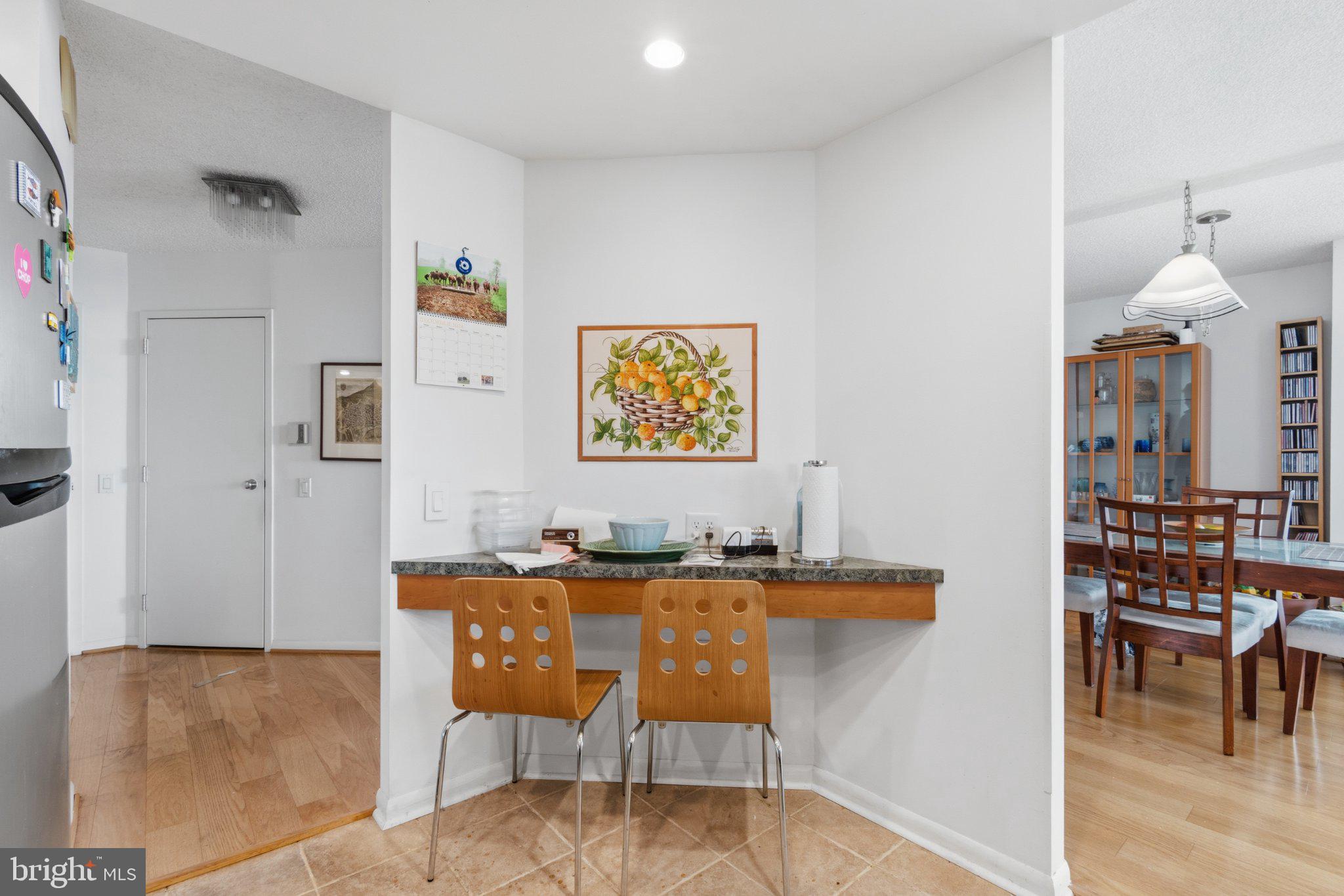 WASHINGTON SQ - Residential