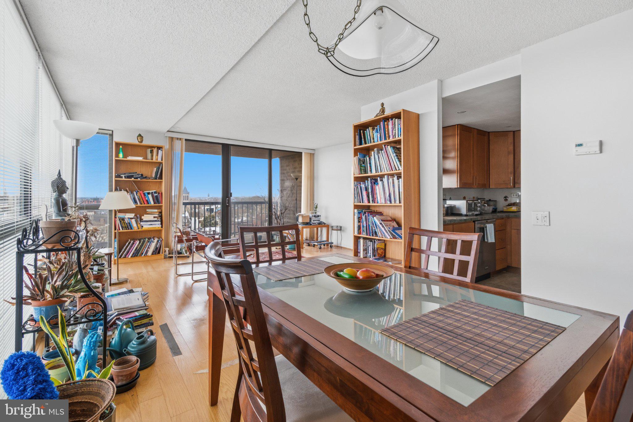 WASHINGTON SQ - Residential