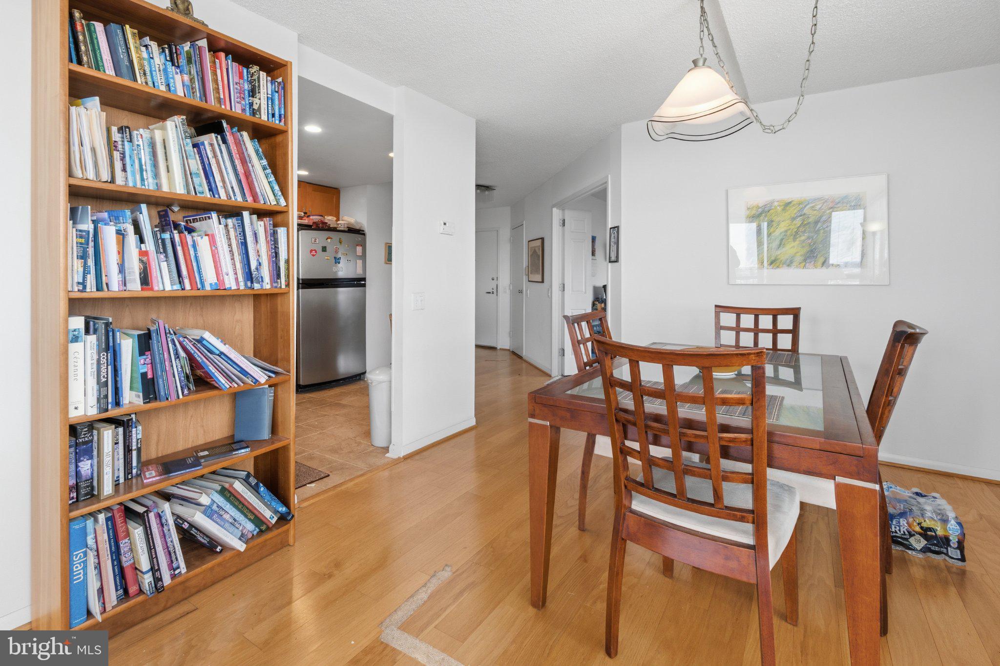 WASHINGTON SQ - Residential