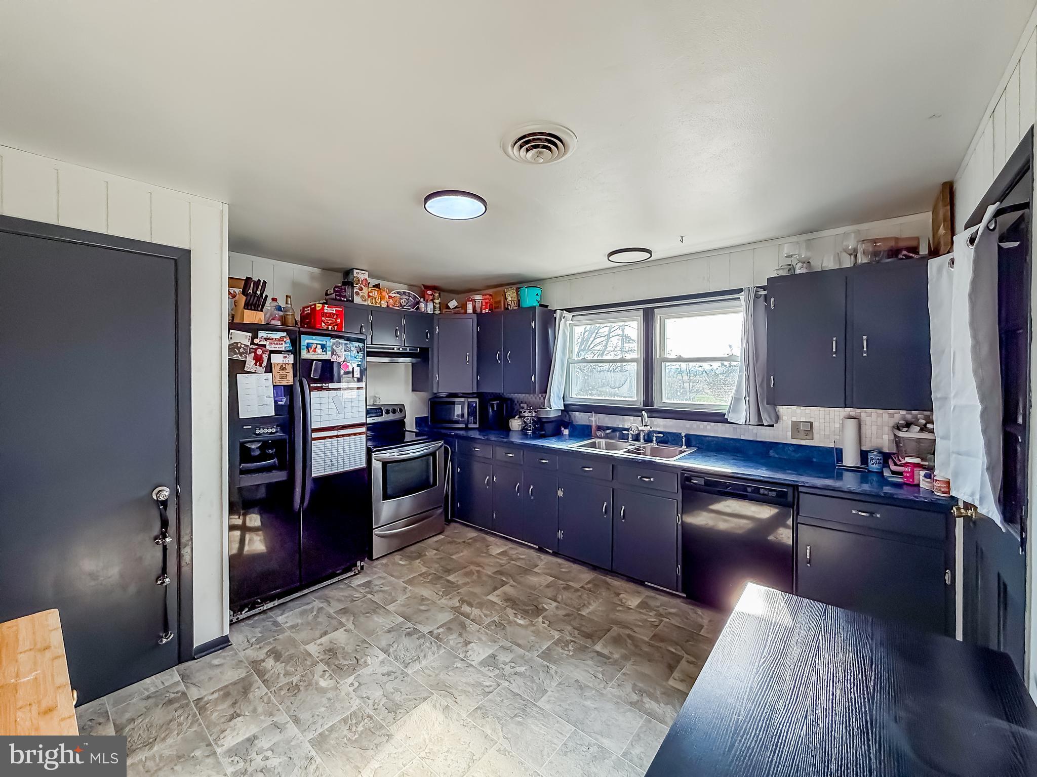 3136 LINCOLN WAY EAST WAY E