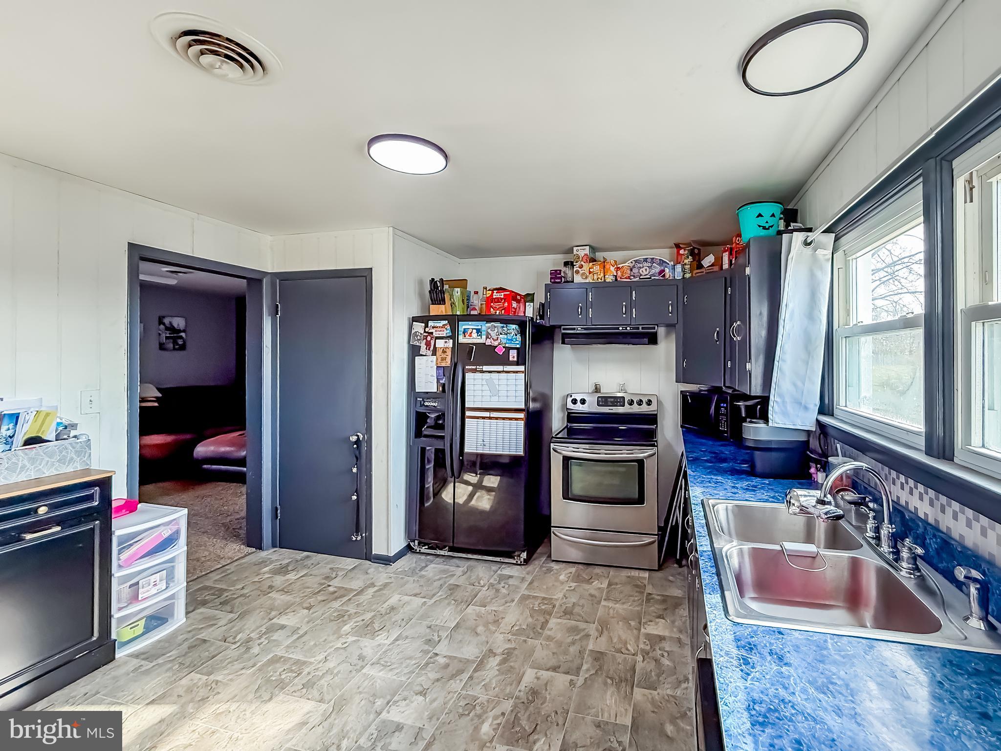 3136 LINCOLN WAY EAST WAY E