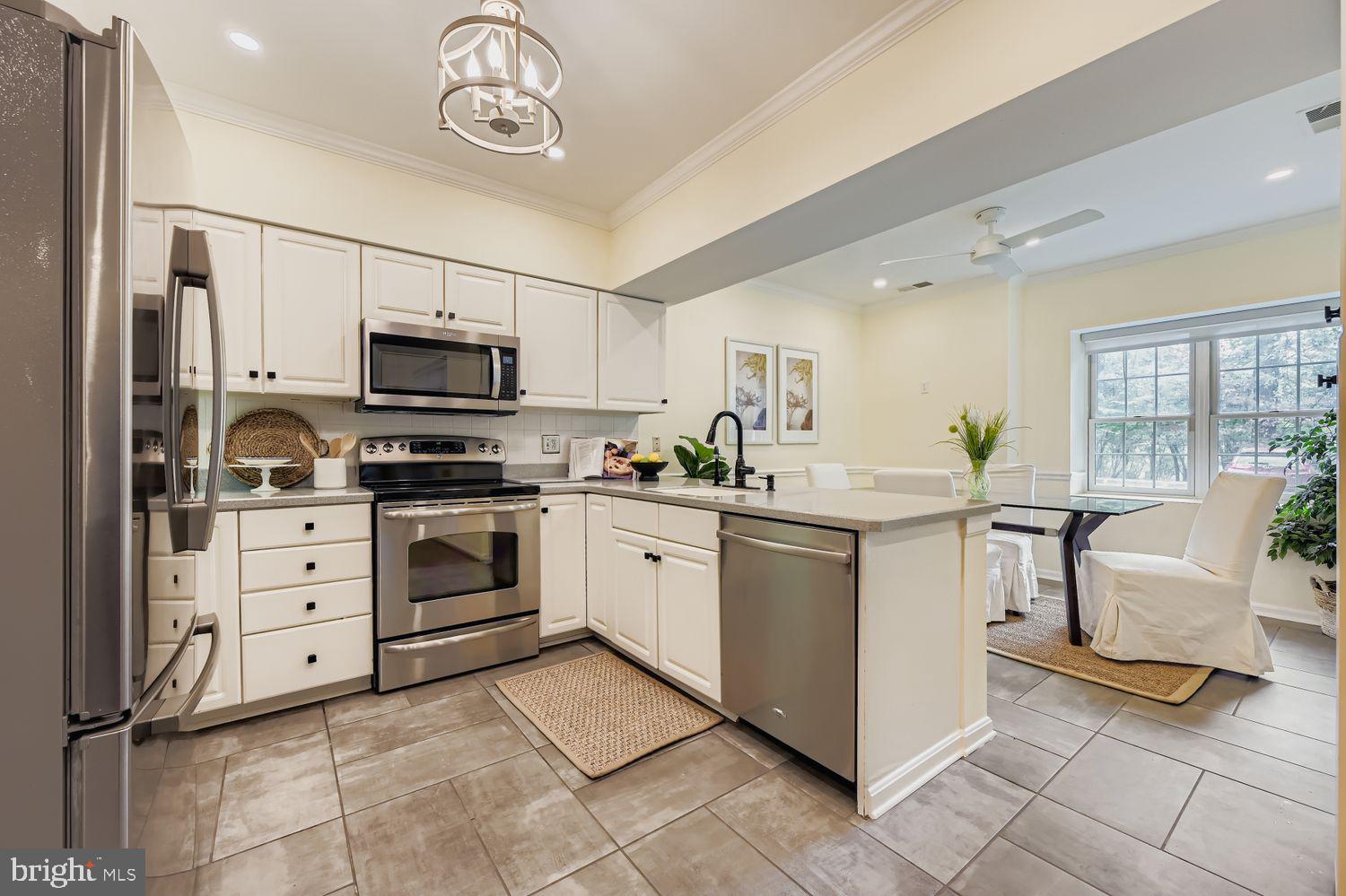 BELMONT FOREST - Residential