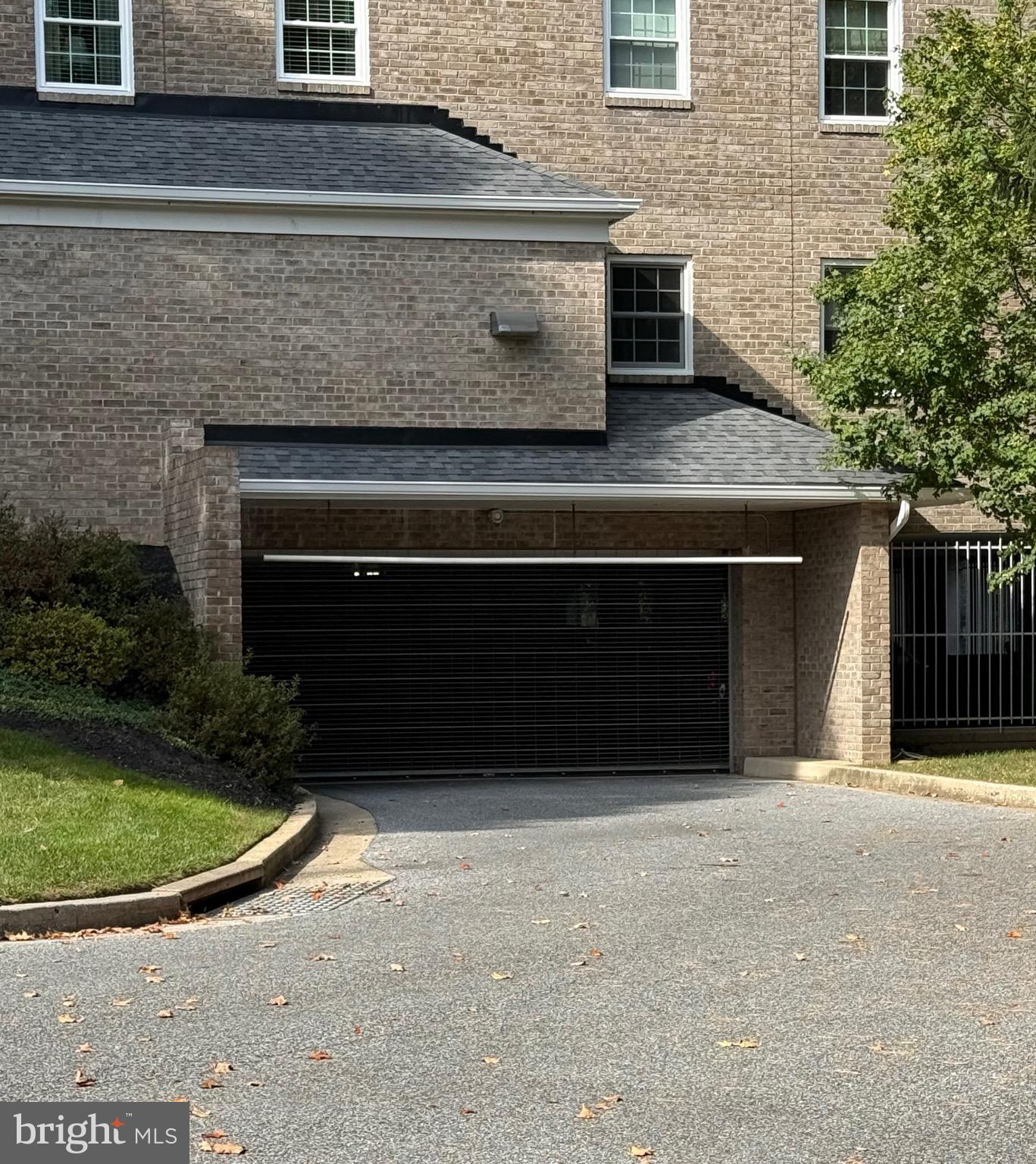 BELMONT FOREST - Residential