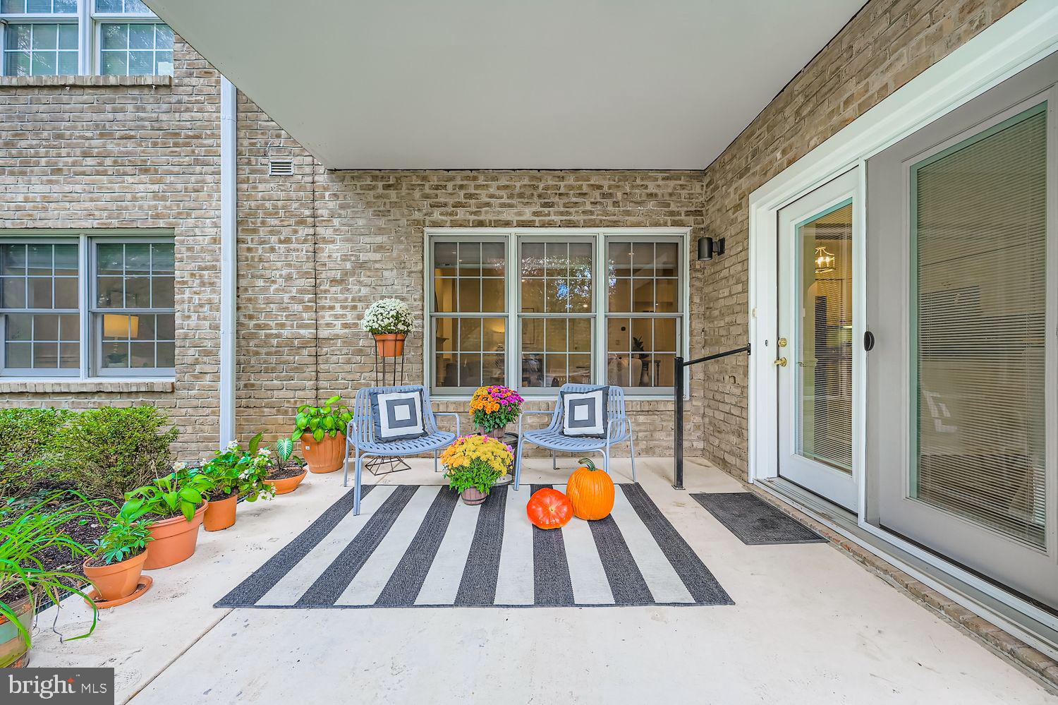 BELMONT FOREST - Residential