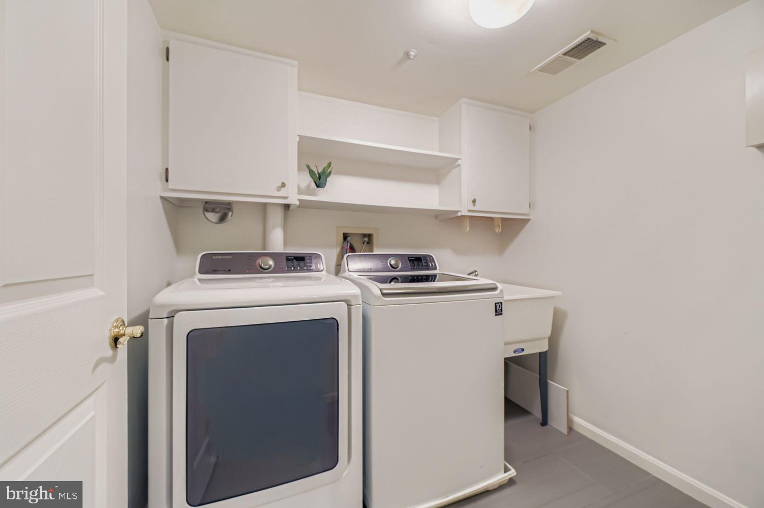 BELMONT FOREST - Residential