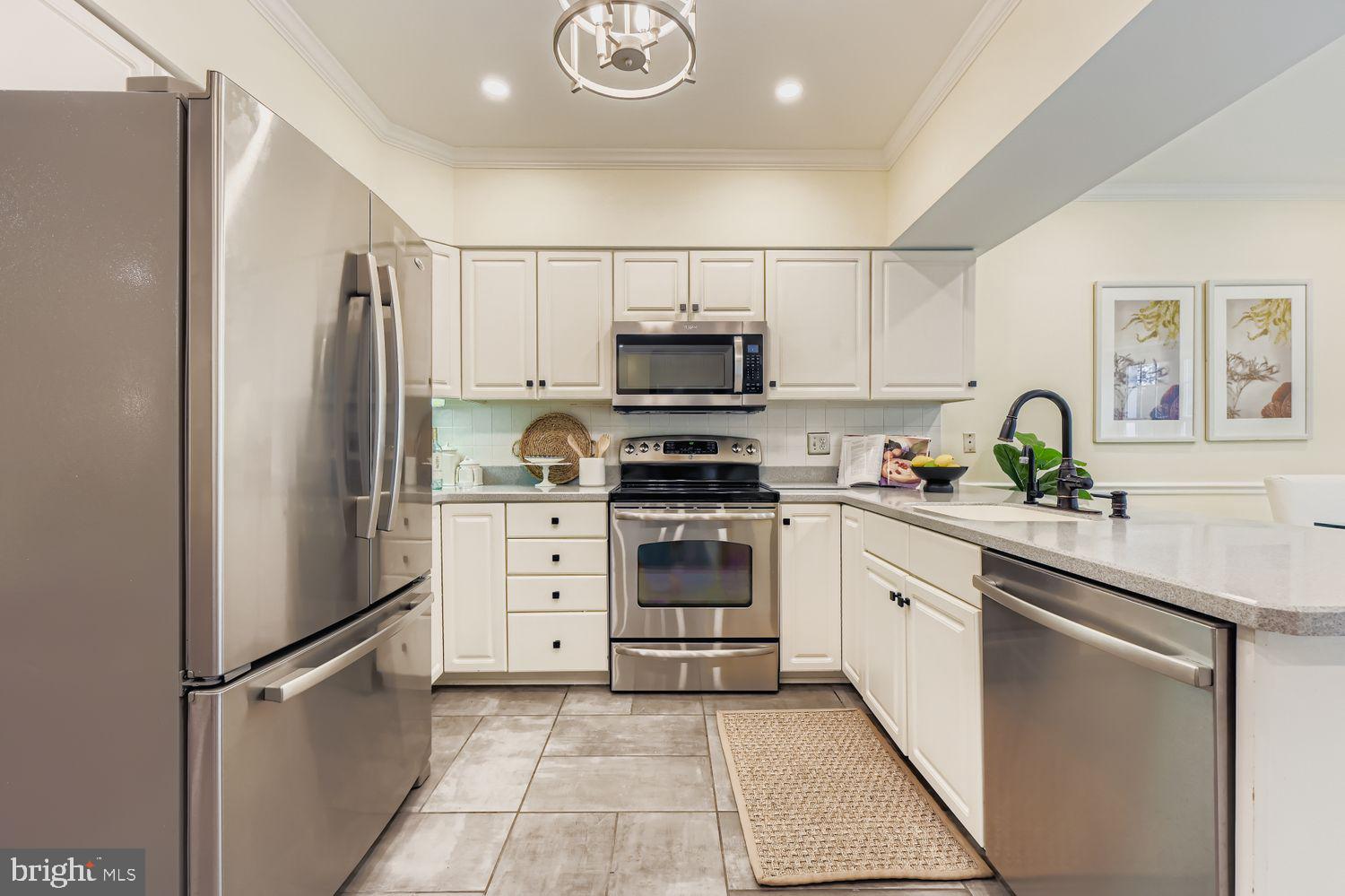 BELMONT FOREST - Residential