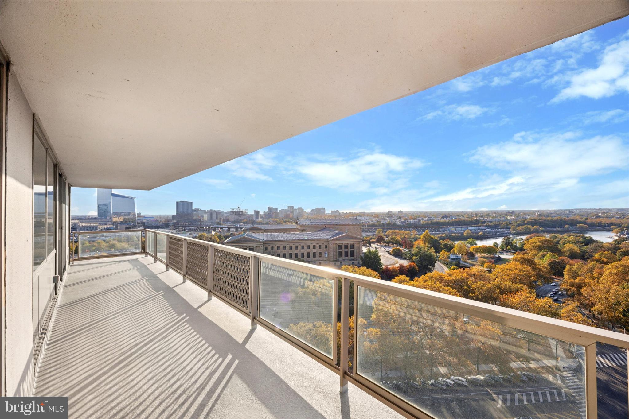 ART MUSEUM AREA - Residential