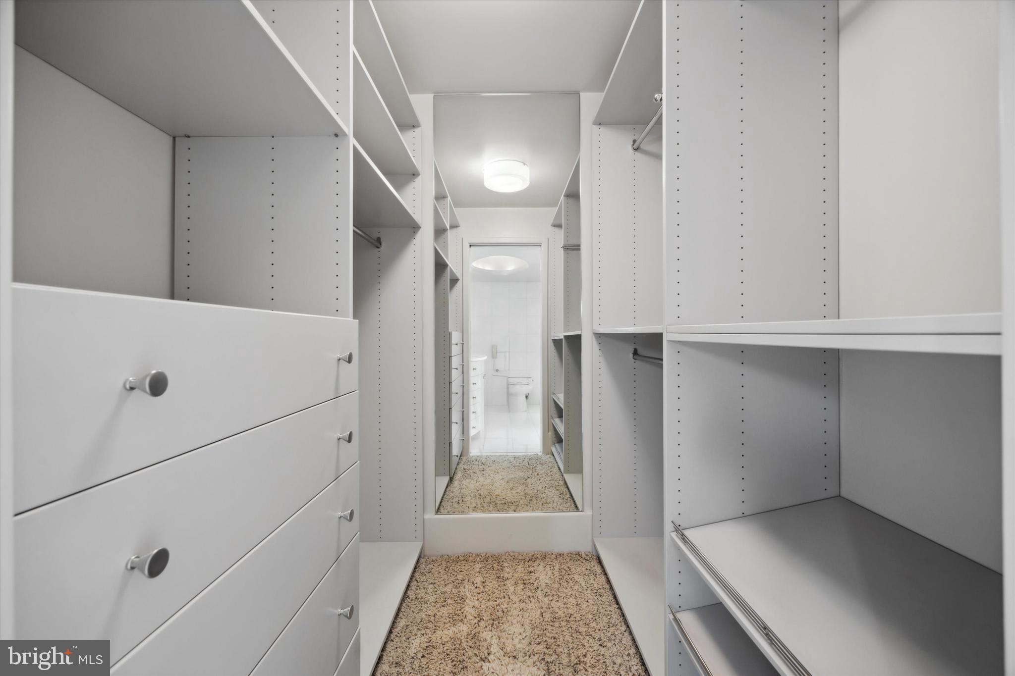 ART MUSEUM AREA - Residential