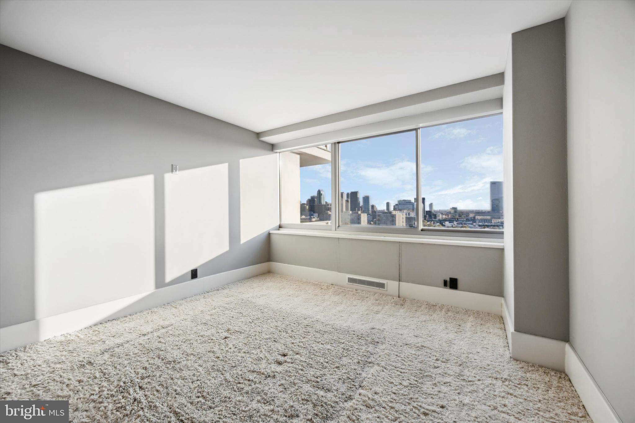 ART MUSEUM AREA - Residential