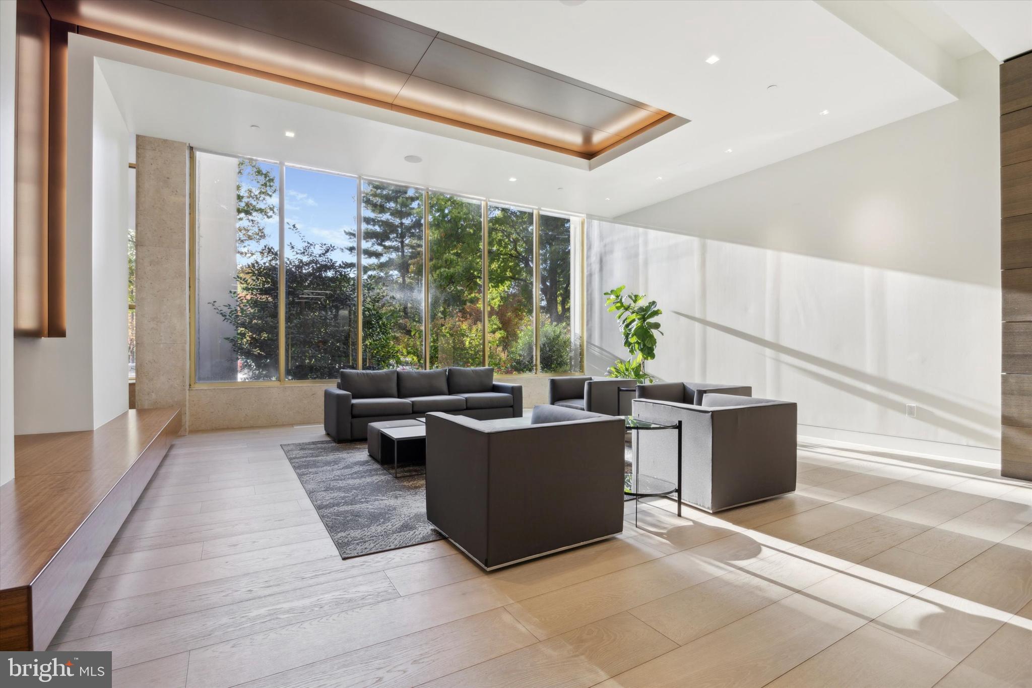 ART MUSEUM AREA - Residential