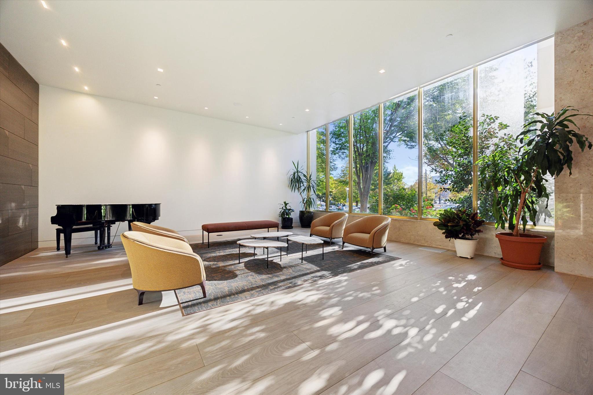 ART MUSEUM AREA - Residential