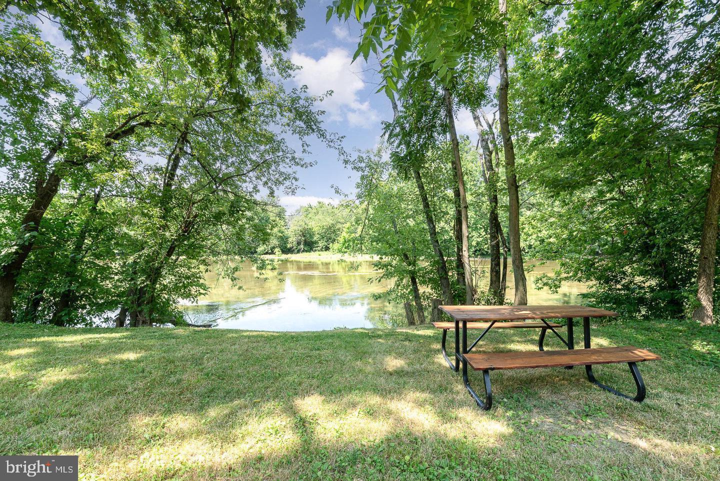 WILLOW MILL - Residential