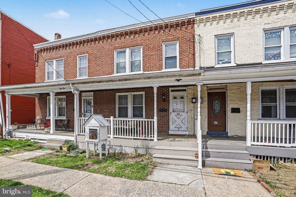 Photo of 39 W Liberty Street, LANCASTER, PA 17603 (MLS # PALA2085878)