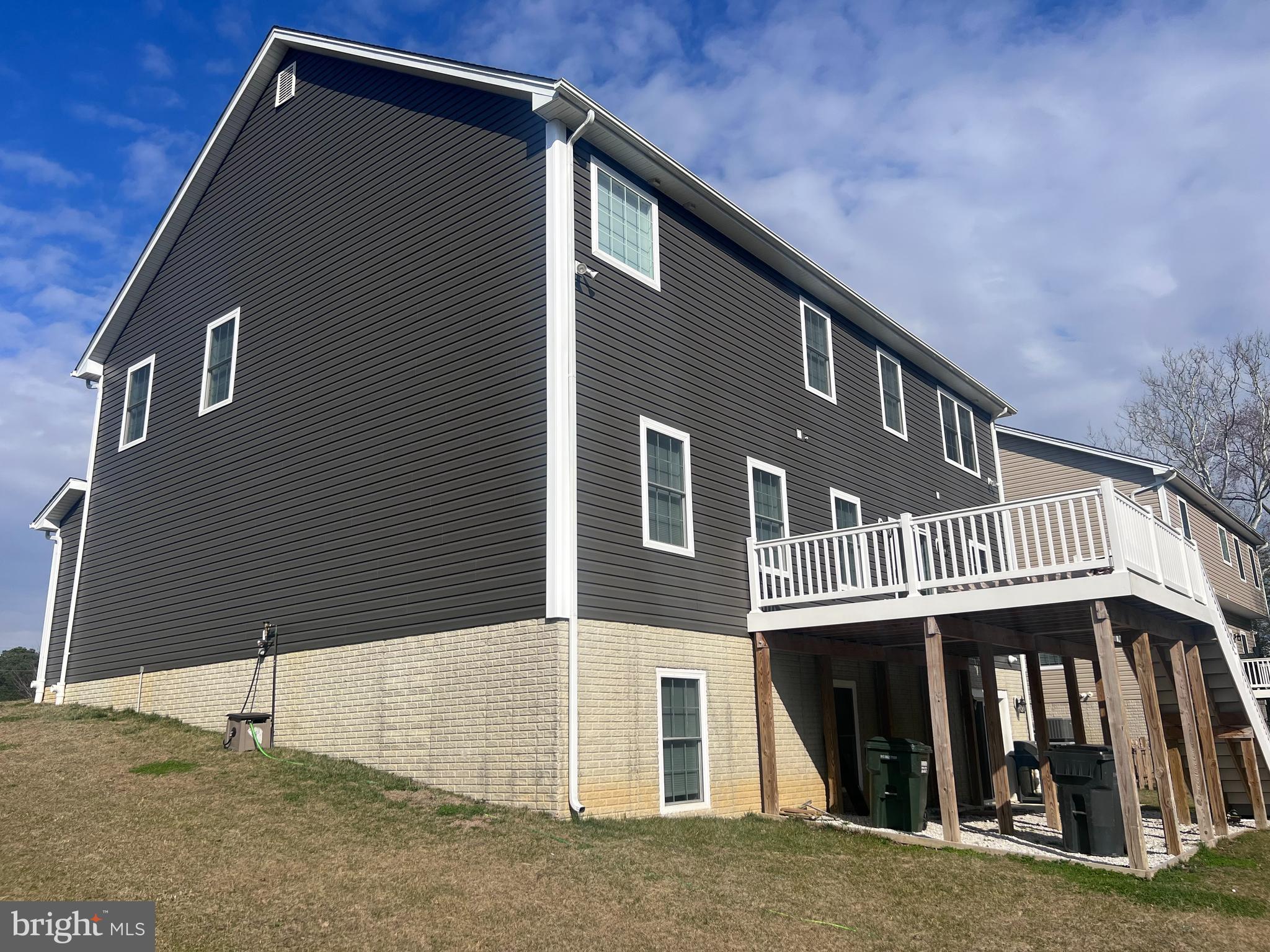 PEMBROOKE PHASE 2 - Residential Lease