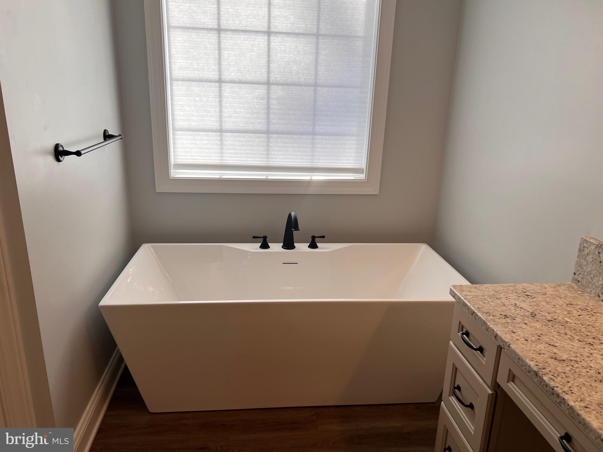 PEMBROOKE PHASE 2 - Residential Lease