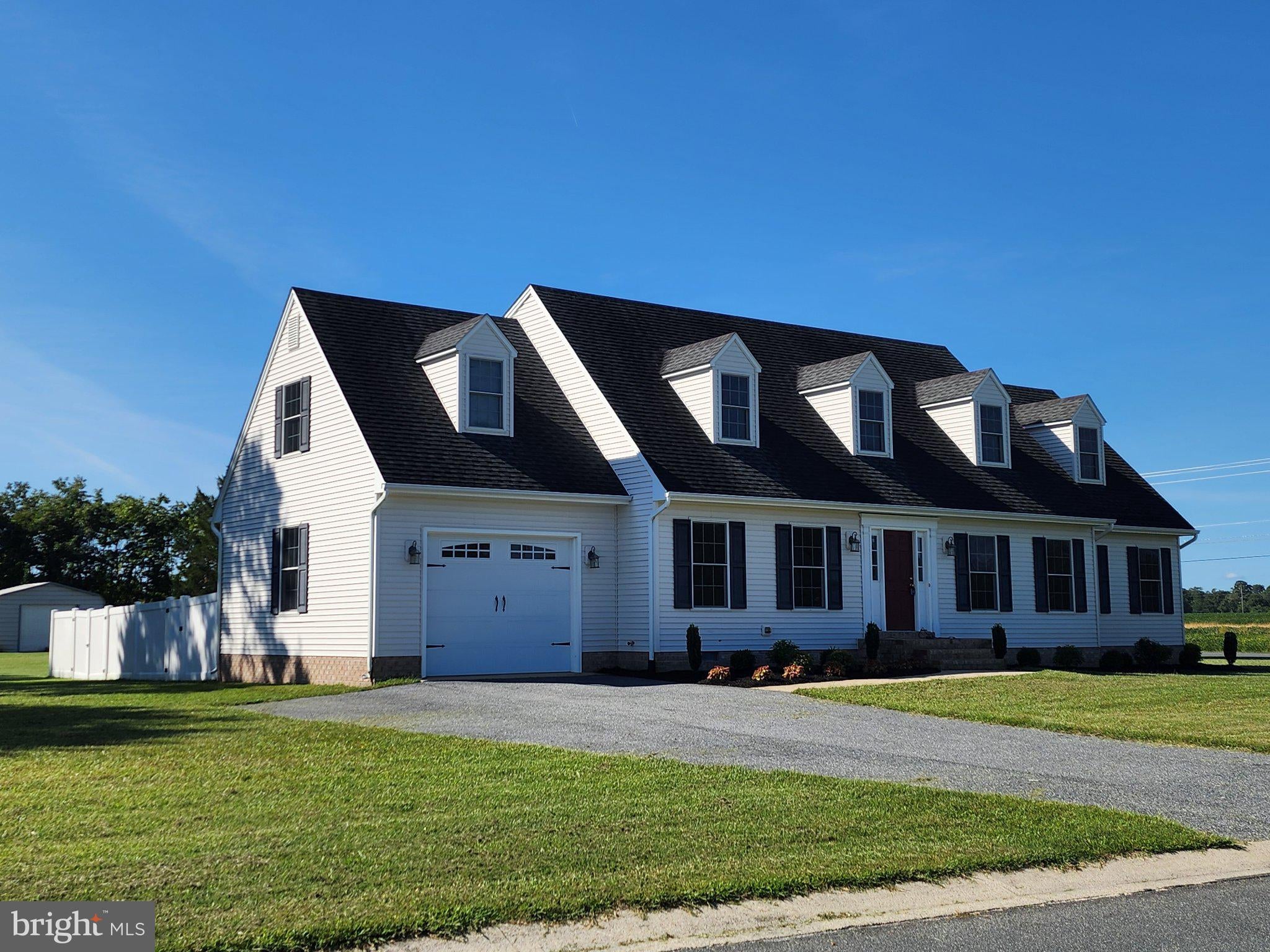 103 GLENBROOKE COURT