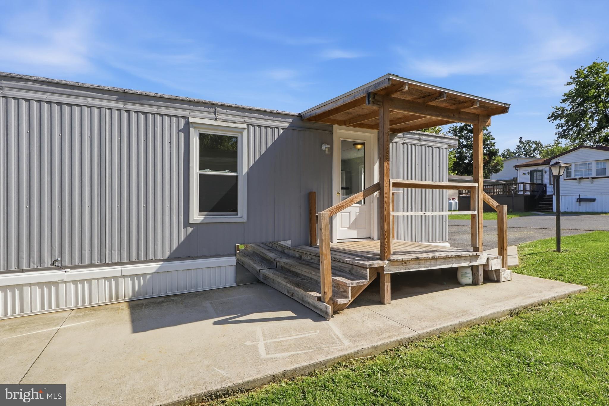 40 WALMAR MANOR
