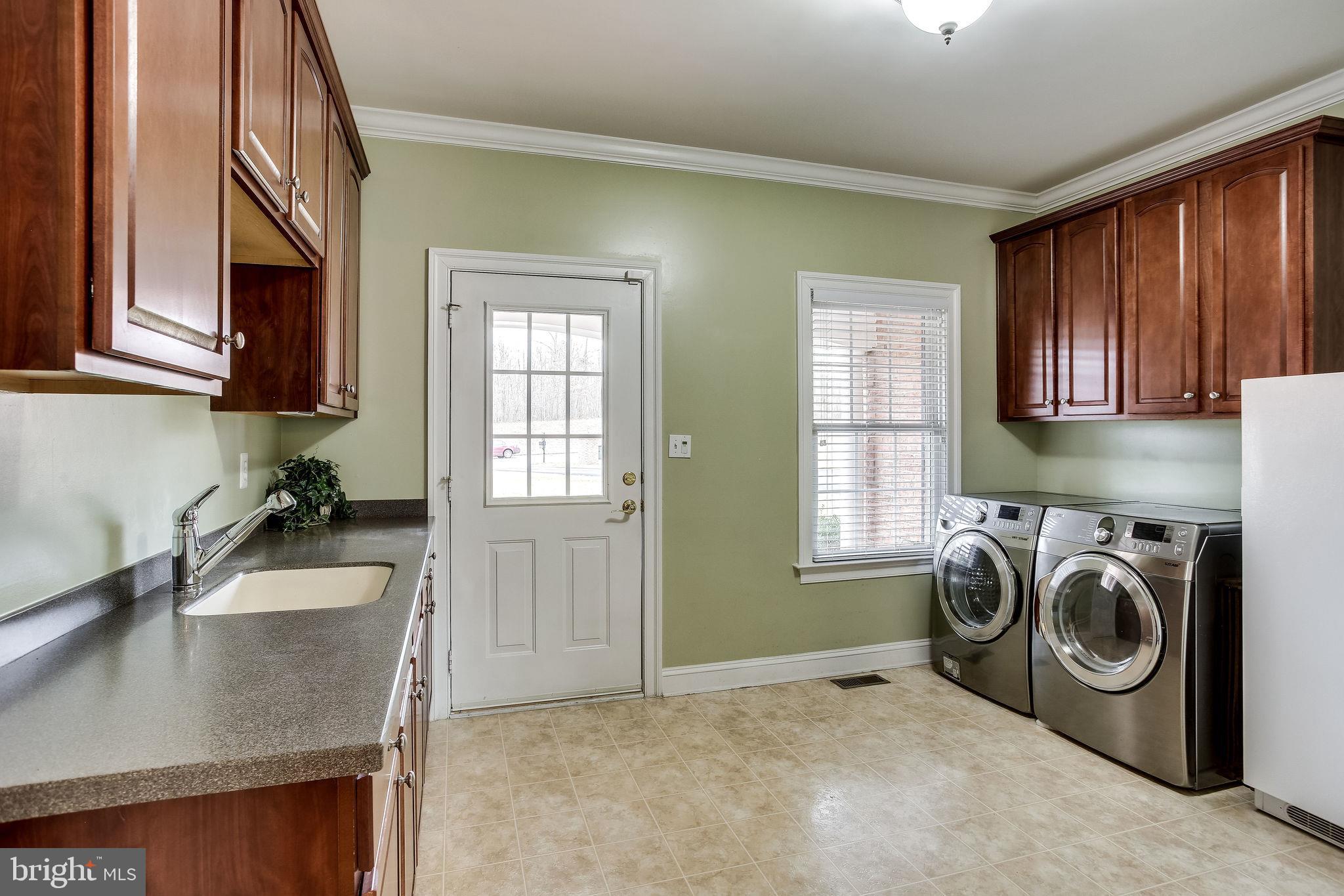 CEDAR CREST - Residential