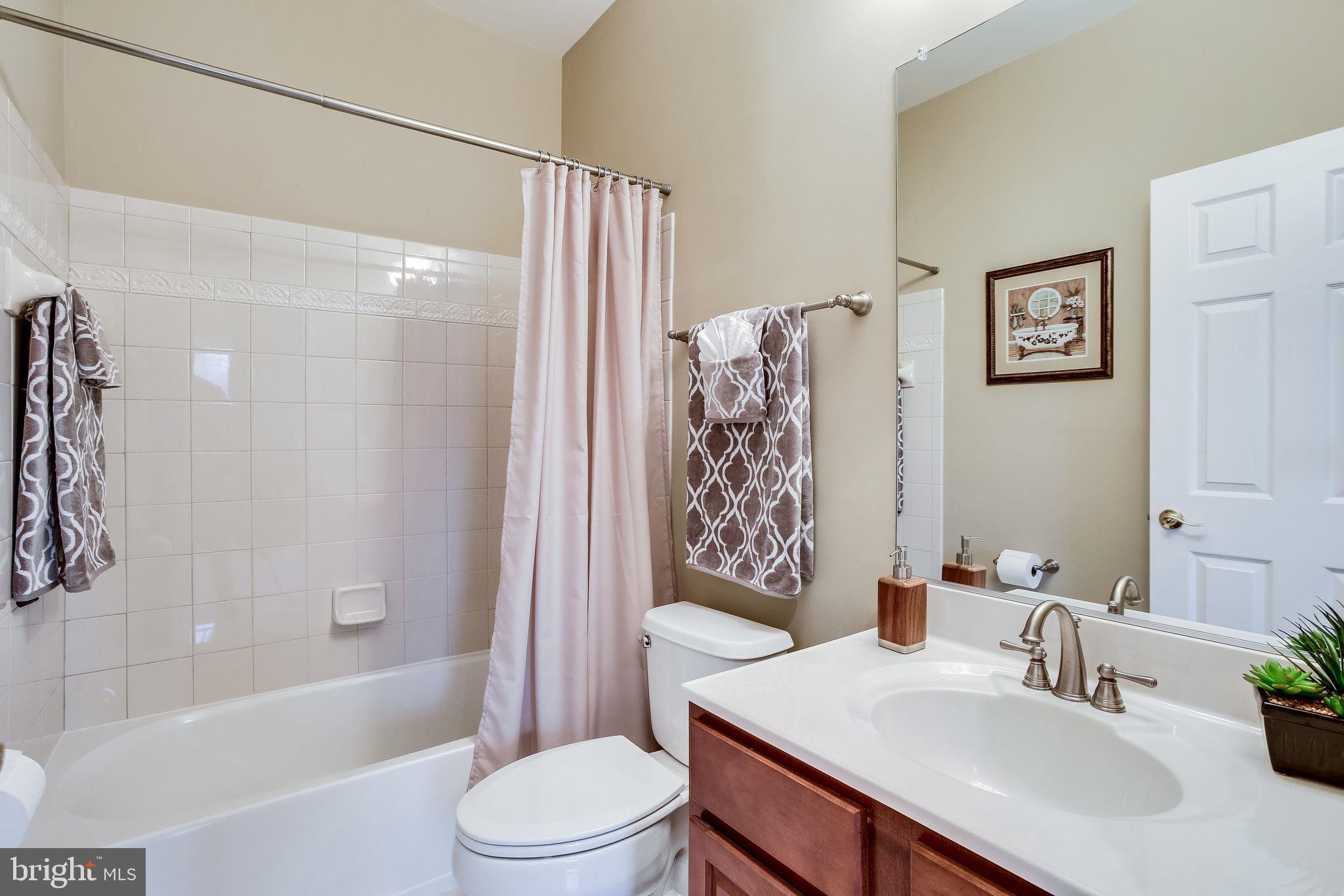 CEDAR CREST - Residential