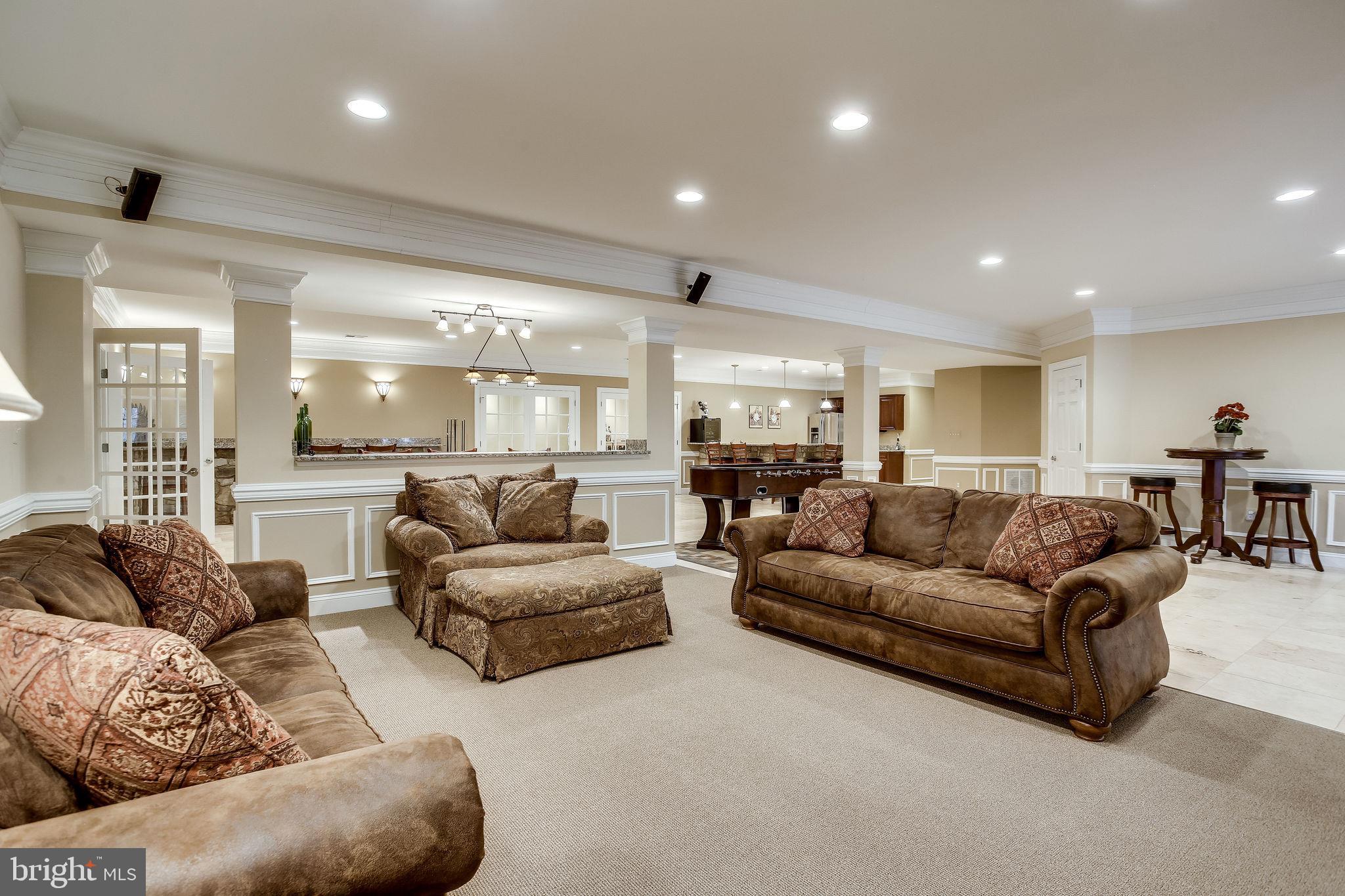 CEDAR CREST - Residential