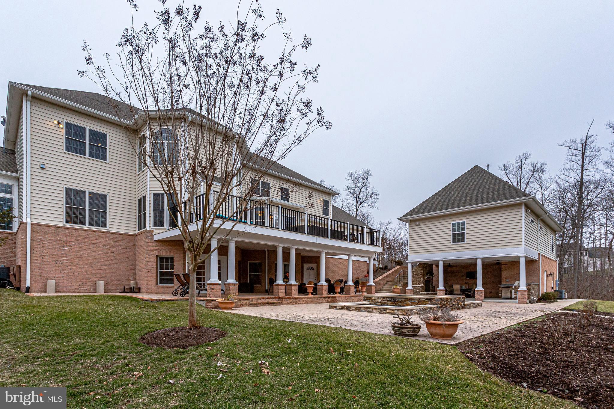 CEDAR CREST - Residential