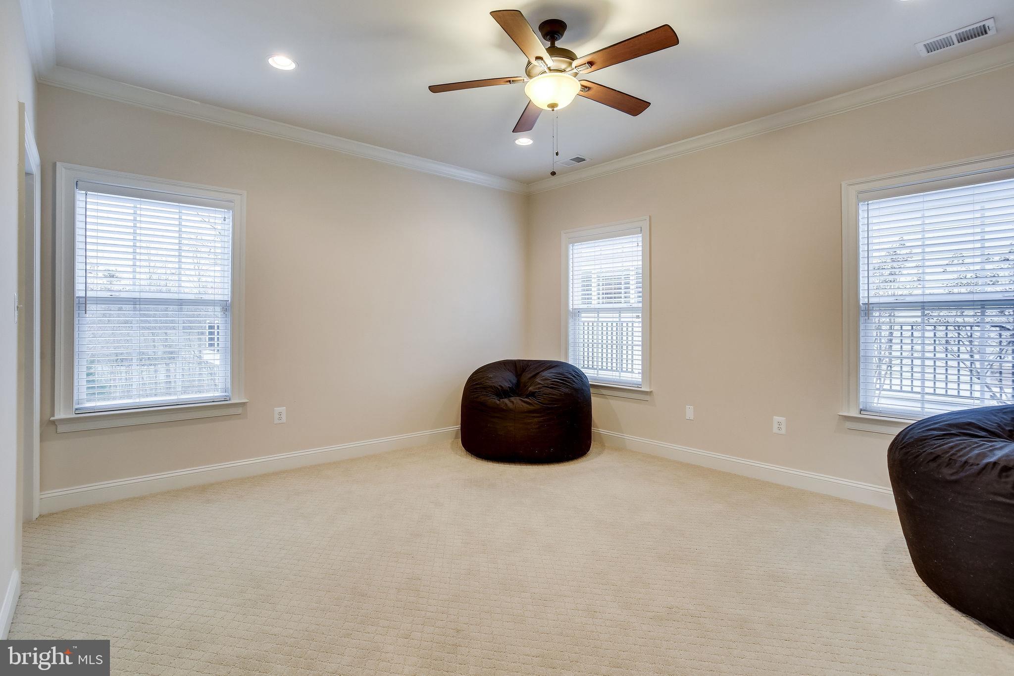 CEDAR CREST - Residential