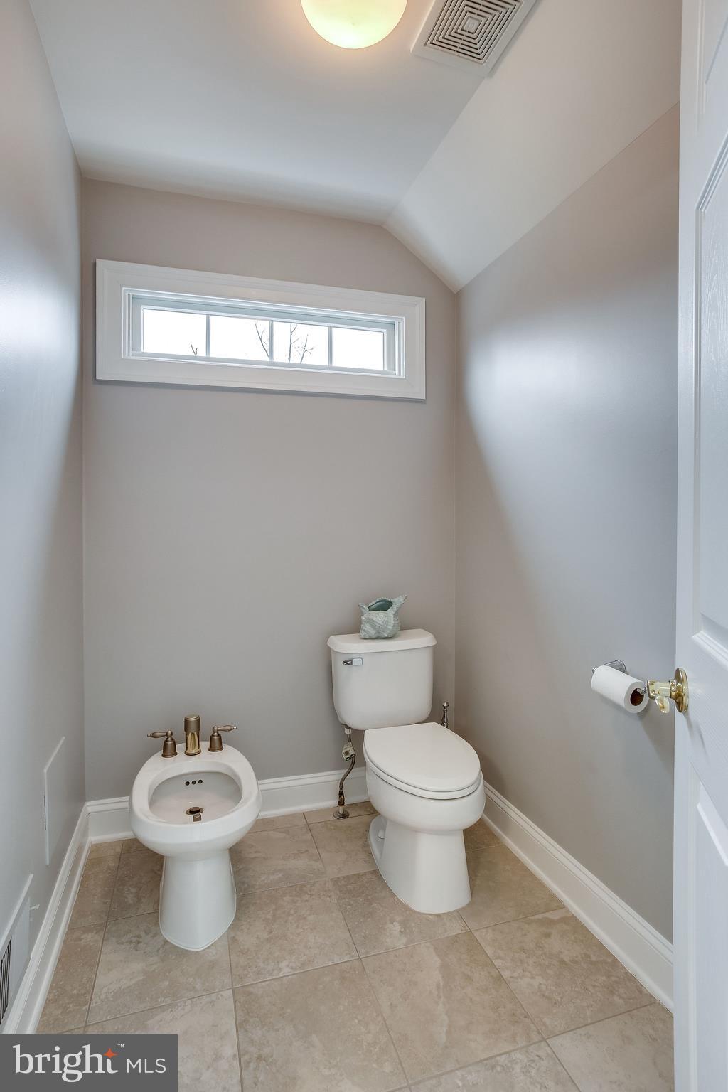 CEDAR CREST - Residential