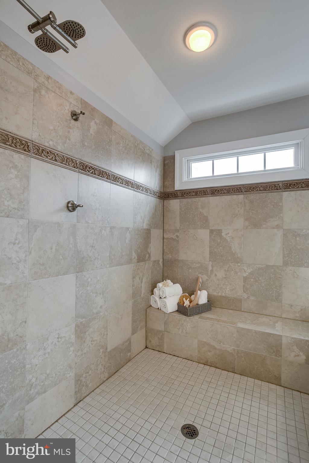 CEDAR CREST - Residential