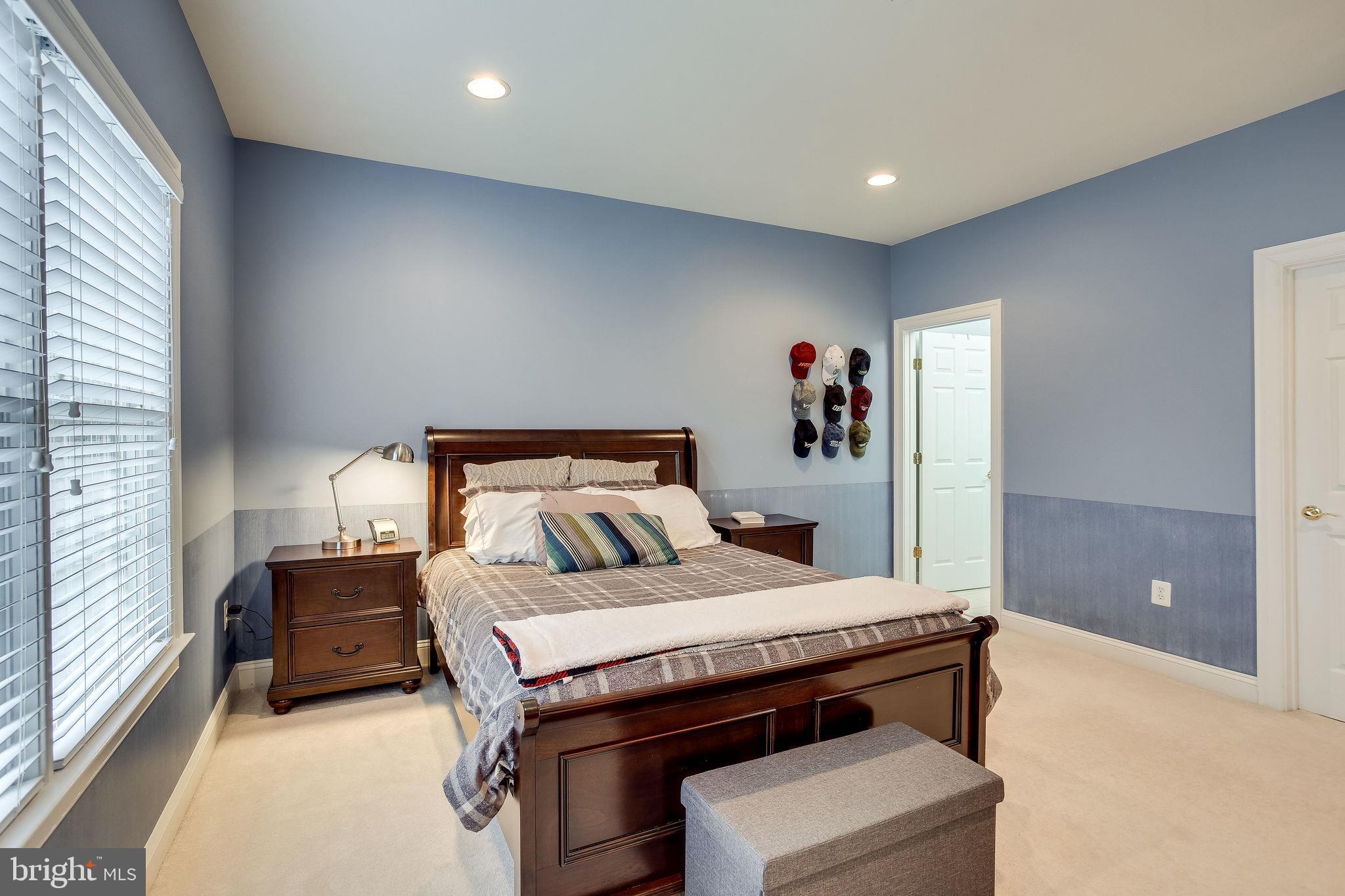 CEDAR CREST - Residential