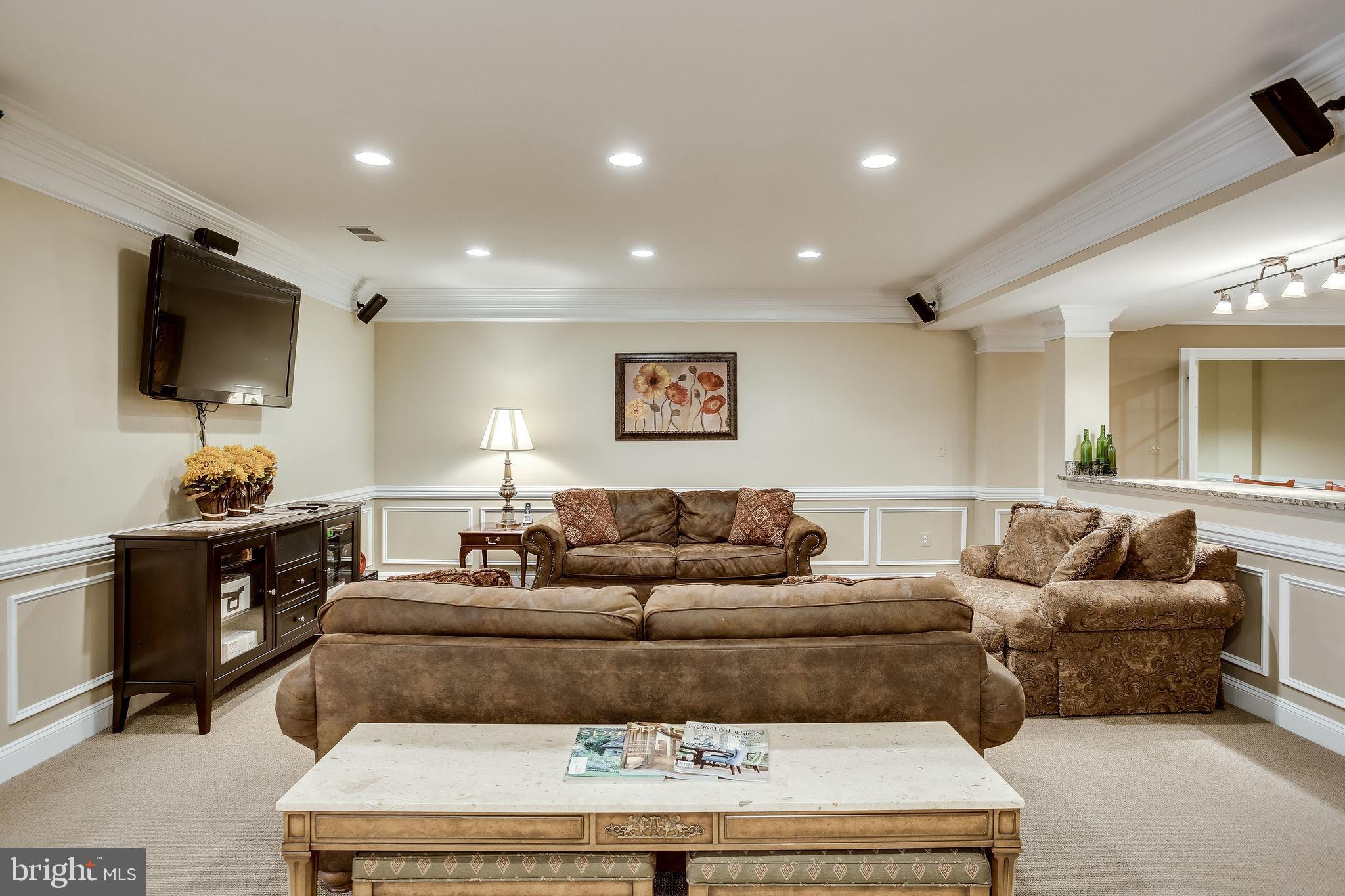 CEDAR CREST - Residential