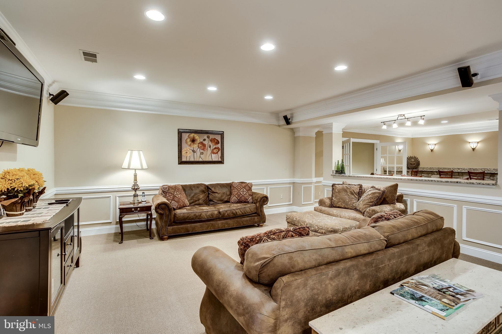 CEDAR CREST - Residential