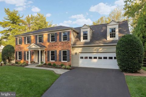 10 ROYAL OAK COURT POTOMAC MD 20854