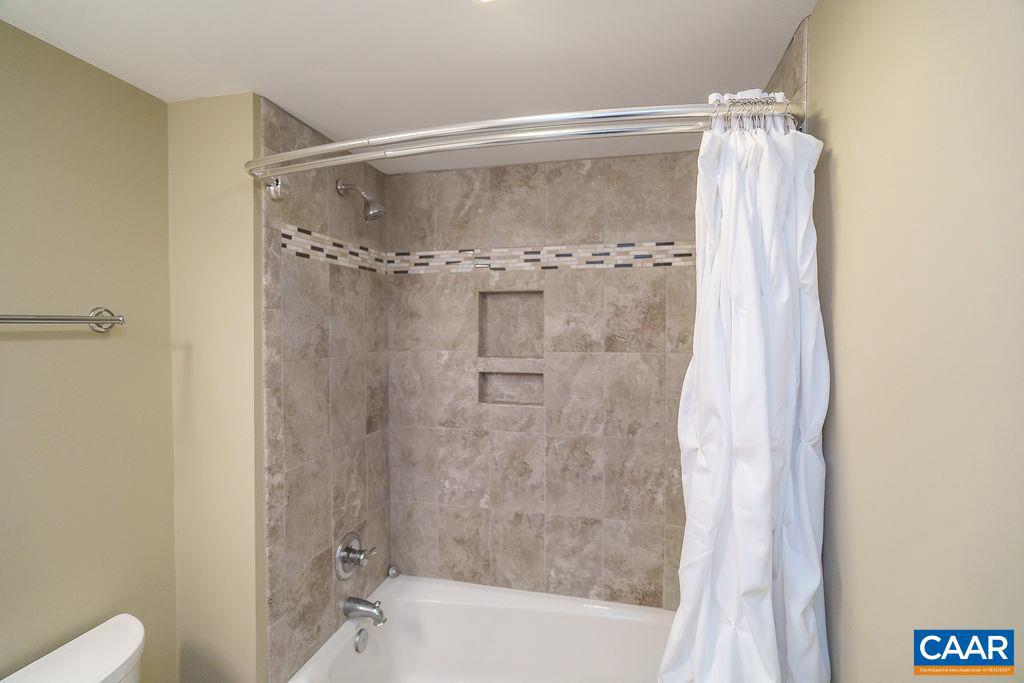 THE ROCKS - Residential