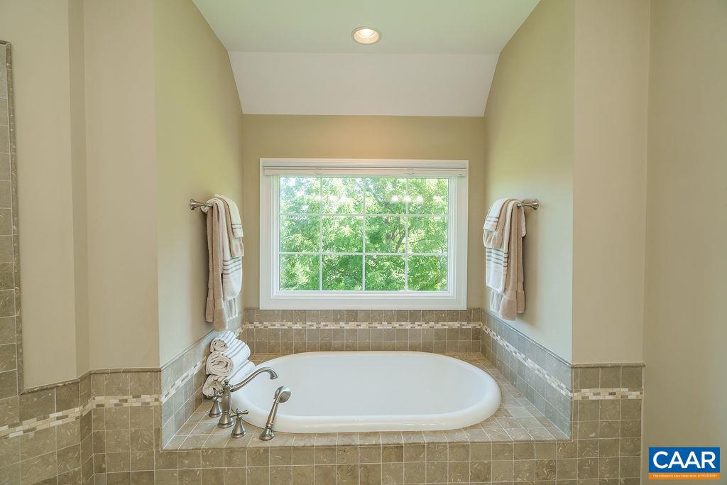 THE ROCKS - Residential