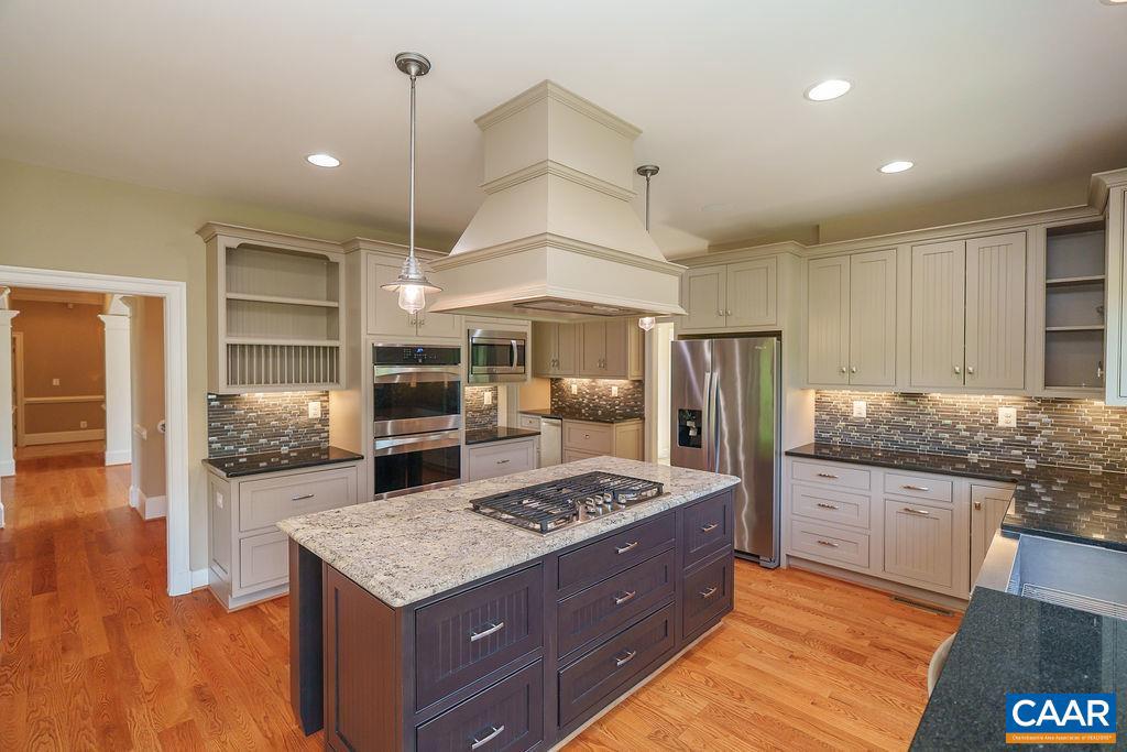 THE ROCKS - Residential