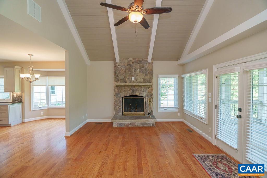 THE ROCKS - Residential