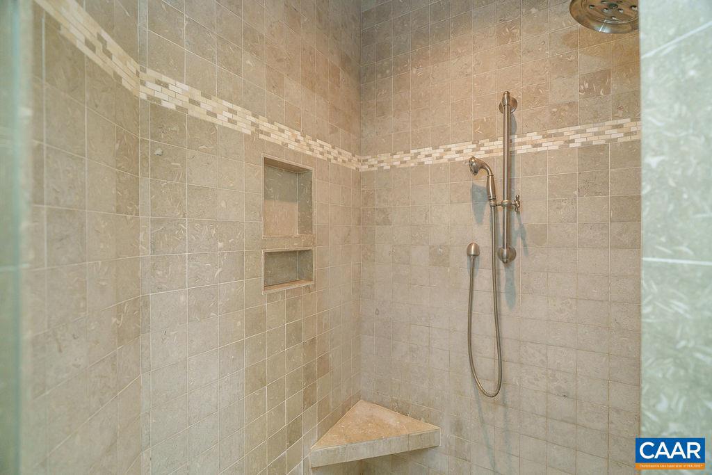 THE ROCKS - Residential