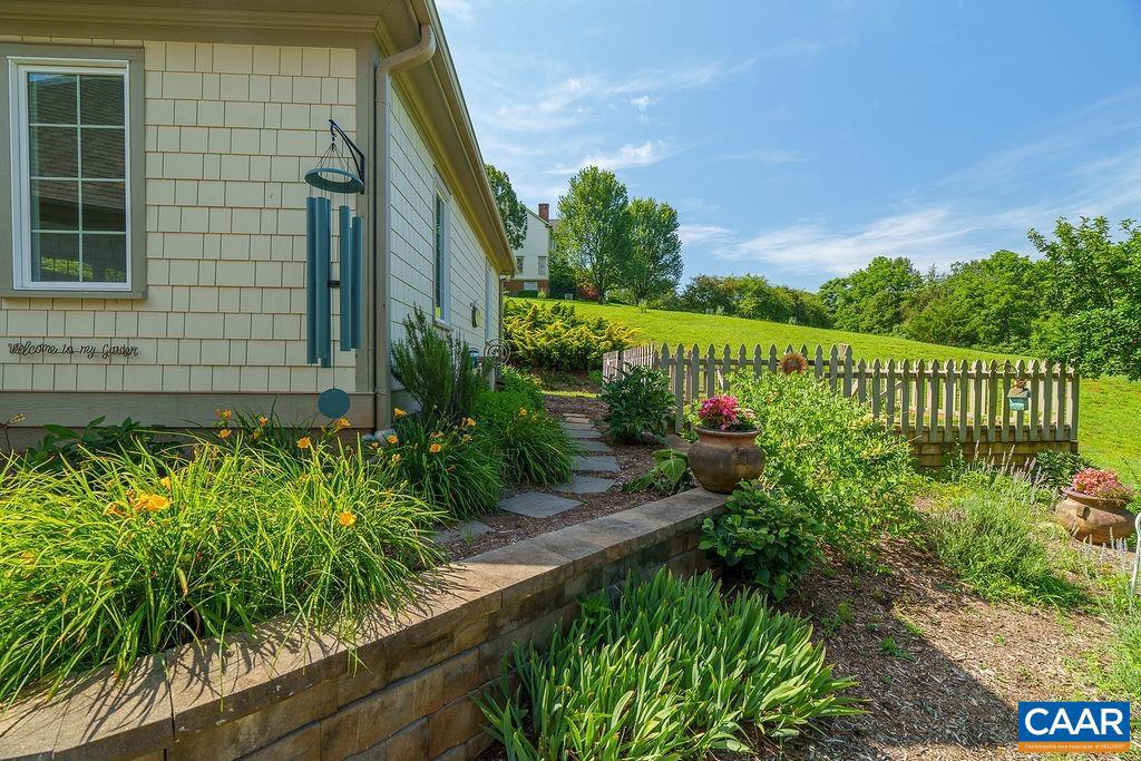 THE ROCKS - Residential