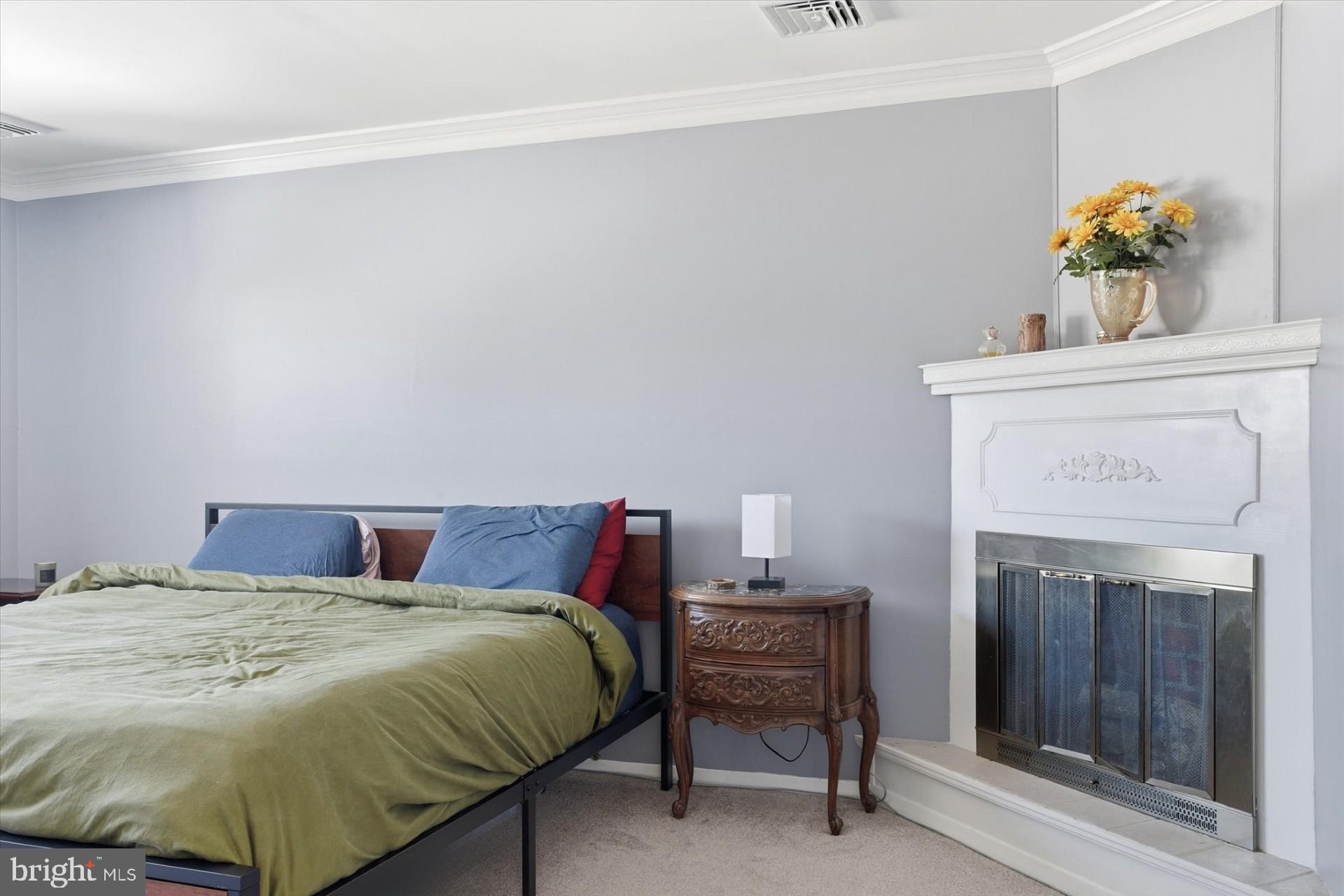 CROOKED HILL FARMS - Residential