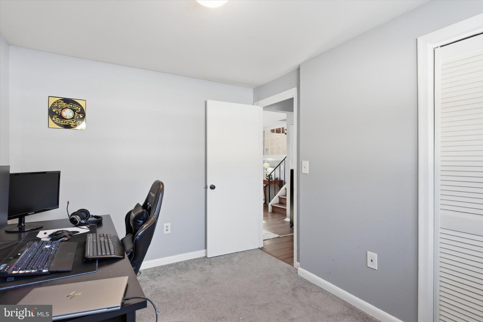 CROOKED HILL FARMS - Residential