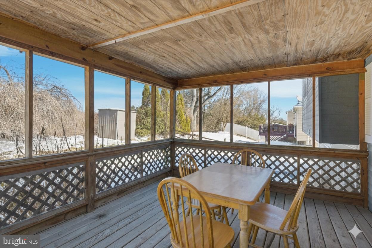 CROOKED HILL FARMS - Residential