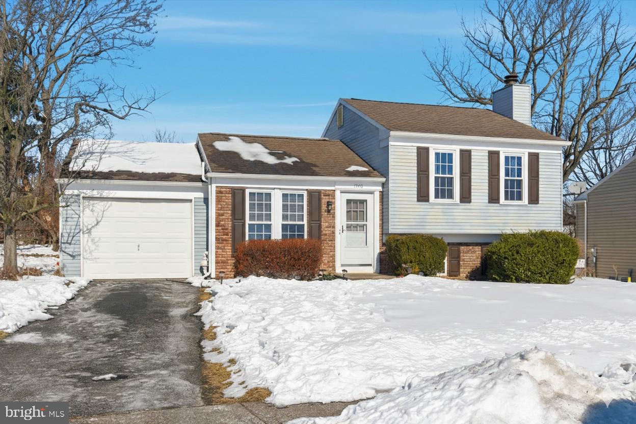 CROOKED HILL FARMS - Residential